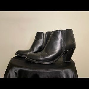 FRYE Heeled Ankle Booties US 8B